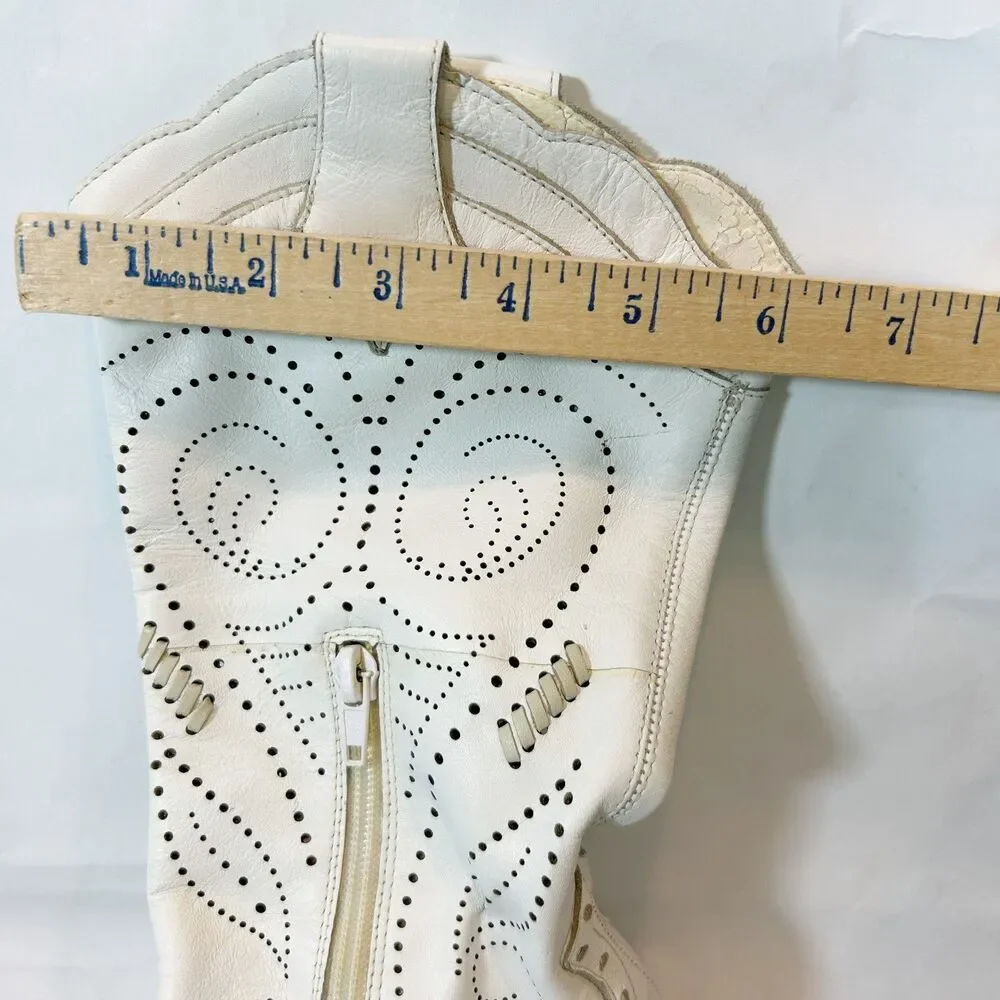 BCBGIRLS White Leather Cowgirl Boots Size 5.5-6 Bohemian Western